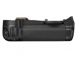 Nikon Battery Grip MB-D10 for Nikon D300 / D300s / D700 CLEARANCE SALE.!!